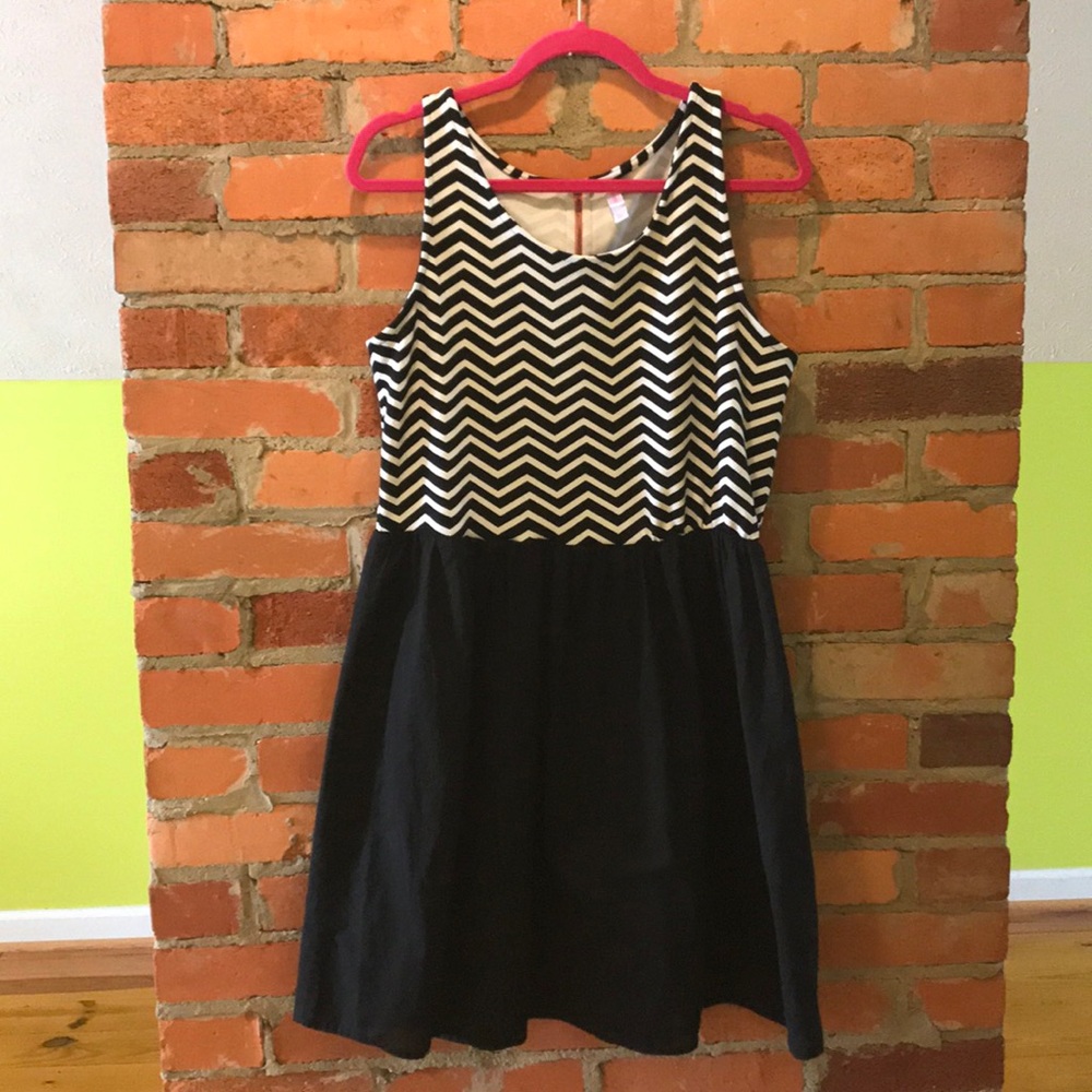 Black and white dress